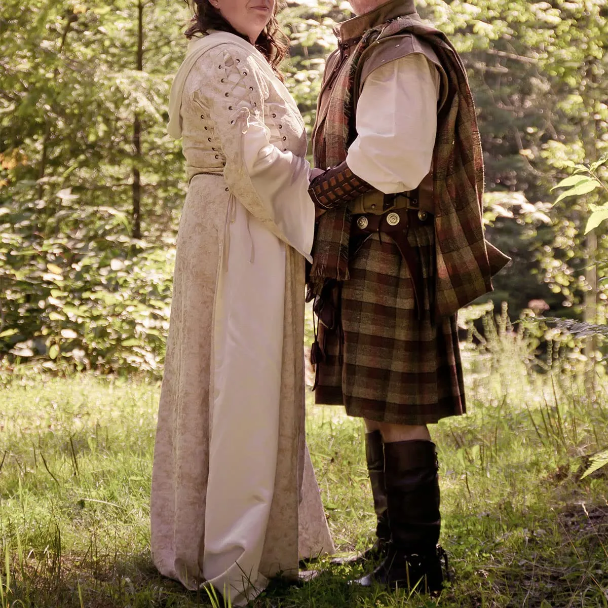 Authentic Wool-Blend Ancient Kilt - Traditional Pleat Each Time You Wear It - Adjustable and Versatile. (MacLaren Modern)