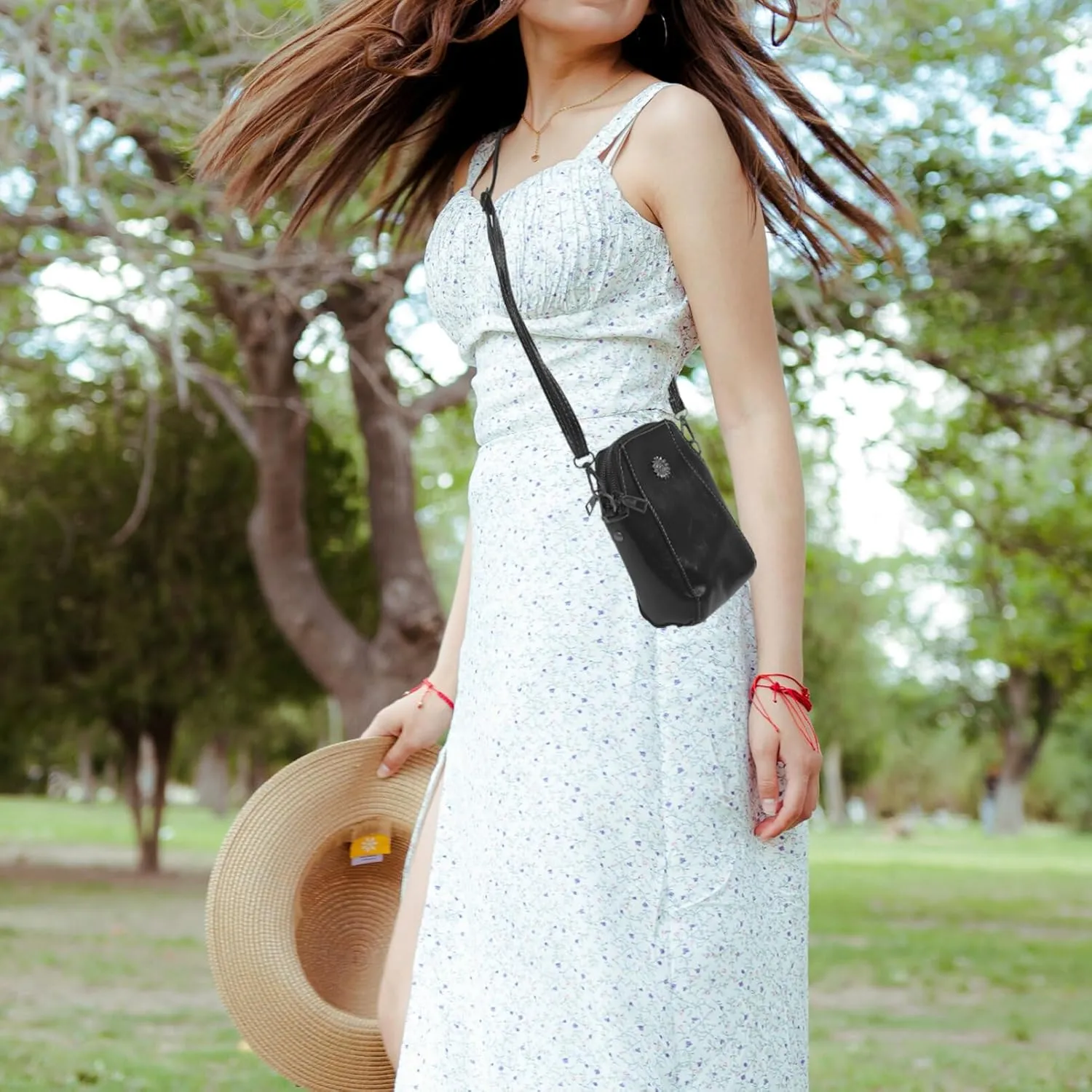 Brown Vintage PU Leather Crossbody Phone Bag Cell Phone Purse Mini Crossbody Wallet Purse with Zipper for Women