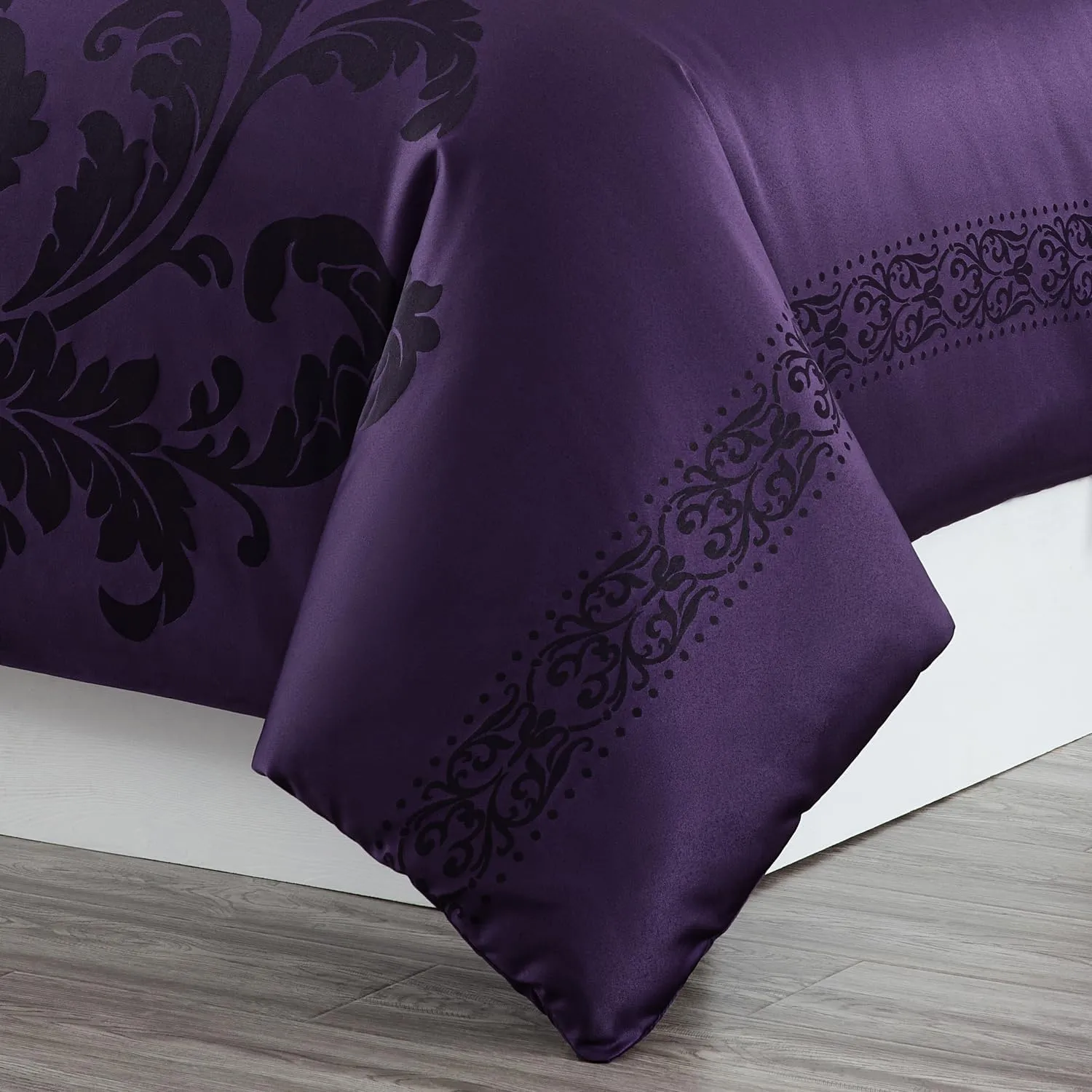 Chezmoi Collection Valor 7-Piece Bed in a Bag King, Purple/Dark Purple Luxury Jacquard Floral Comforter with Sheets Set for All Season