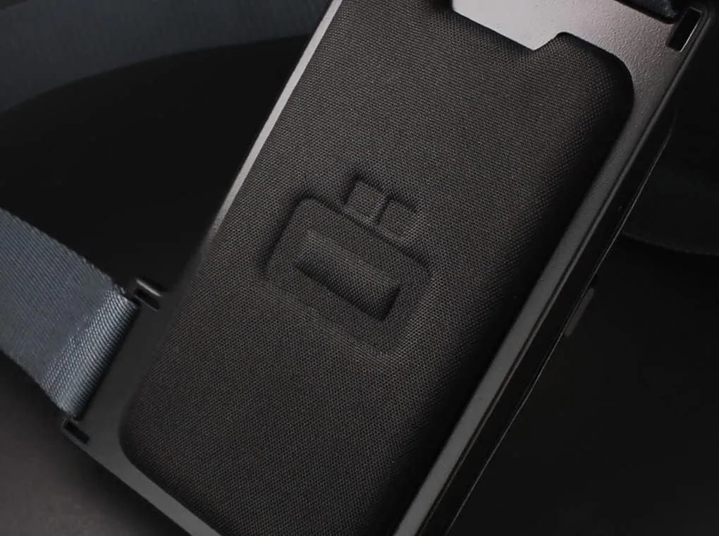 ÖGON Aluminium Sling Bag Phone Bag & Wallet - Practical and Stylish with an Integrated Wallet
