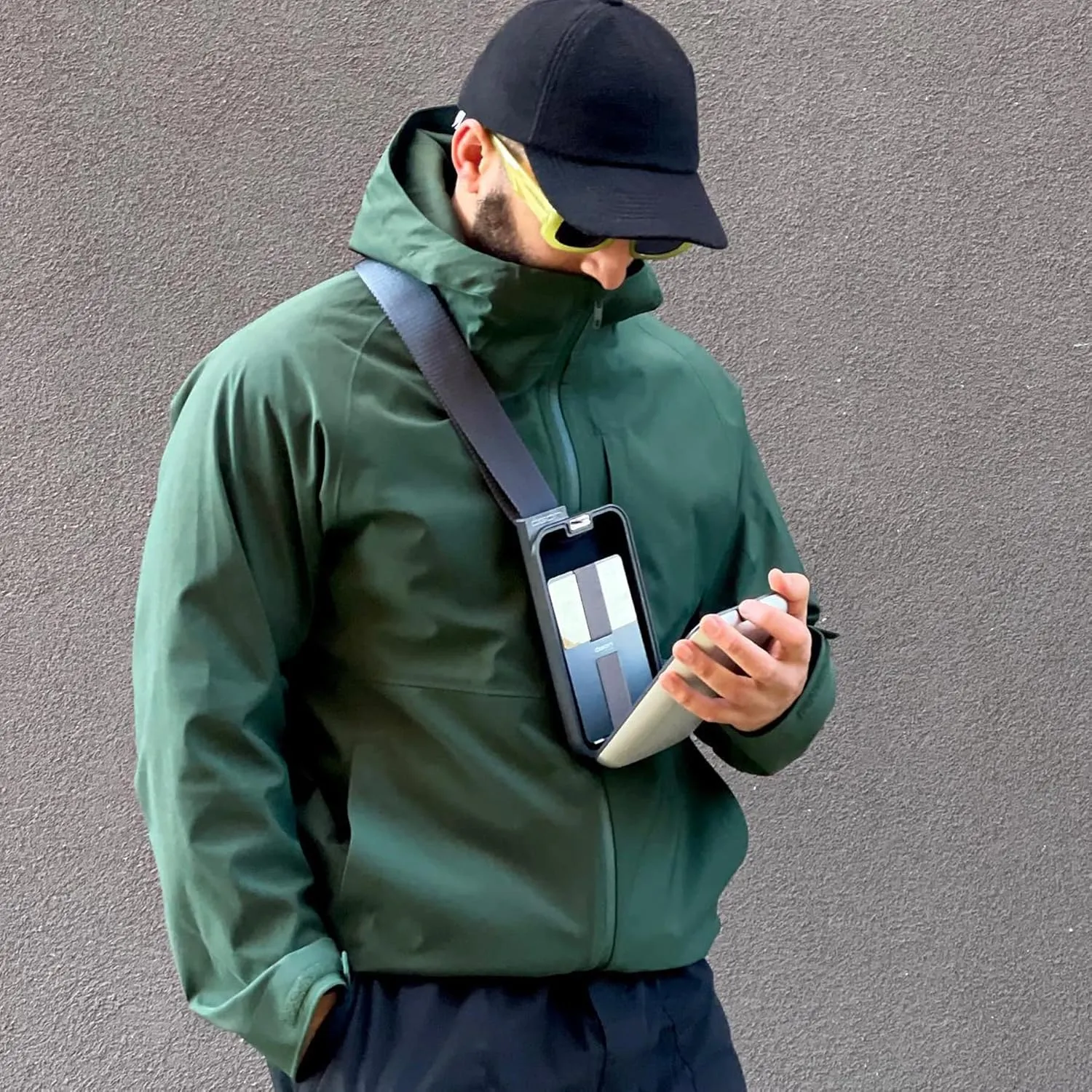 ÖGON Aluminium Sling Bag Phone Bag & Wallet - Practical and Stylish with an Integrated Wallet