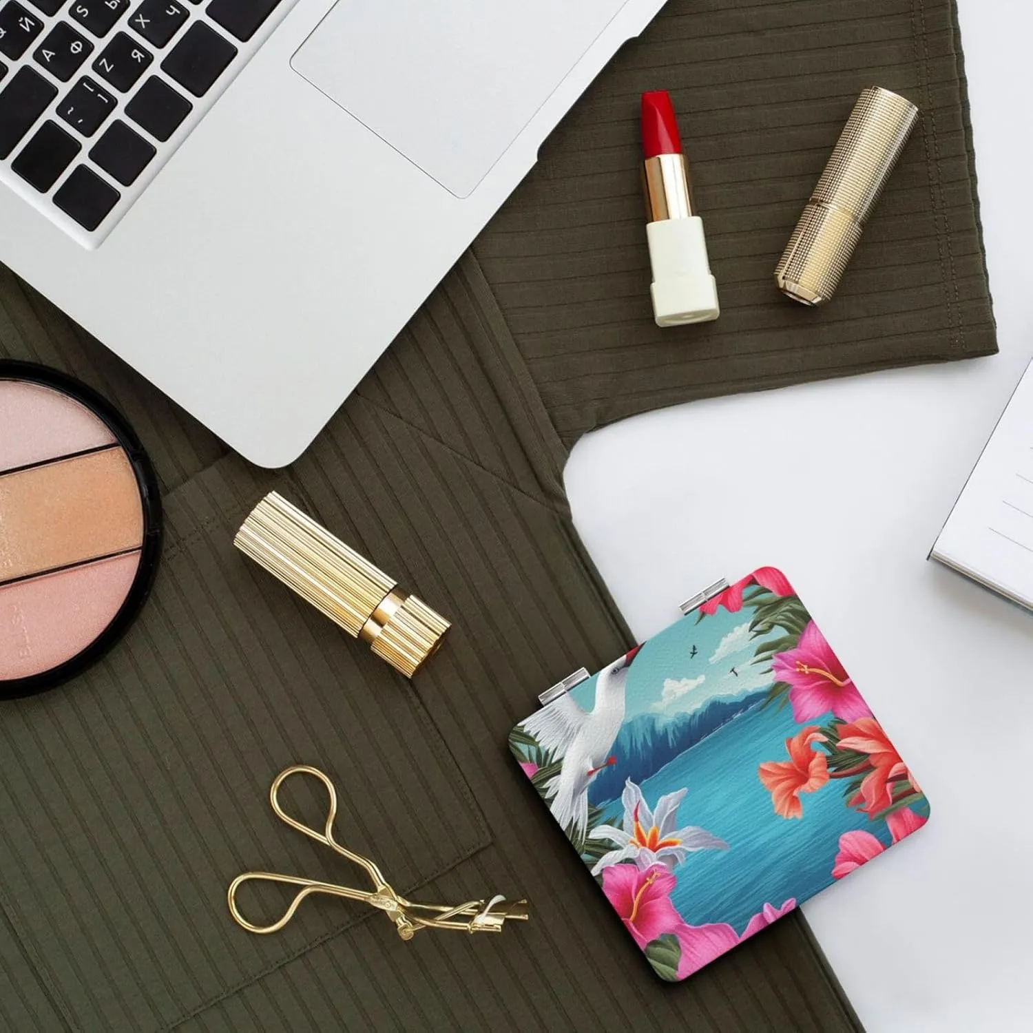 Hawaii Hibiscus Flower Printed Square Pocket Makeup Mirror with 1X/2X Magnification, Portable Mini Travel Makeup Mirror for Travel Daily Work Beauty