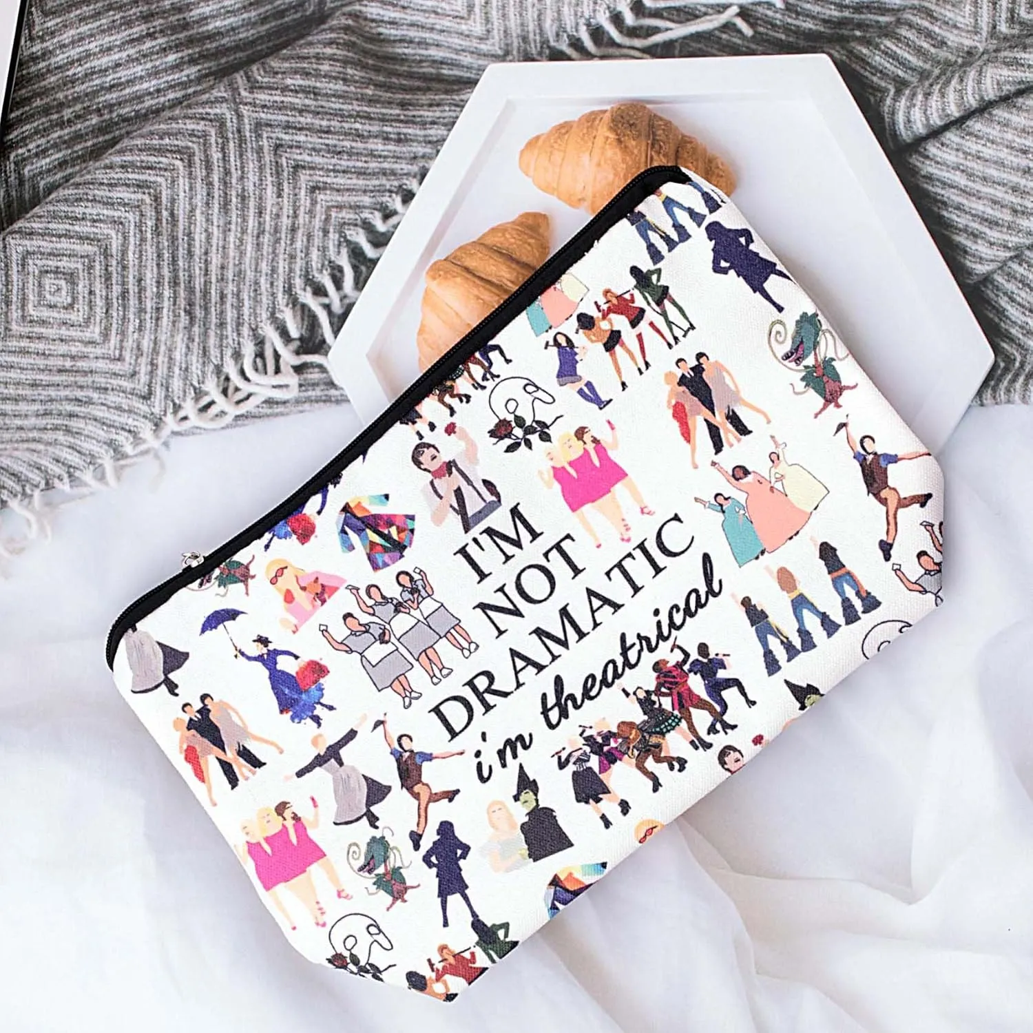 I'm Not Dramatic I'm Theatrical Makeup Bag Broadway Musical Gift Theatre Bag Pencil Case Fun Theatrical Design Makeup Bag (Not dramatic)