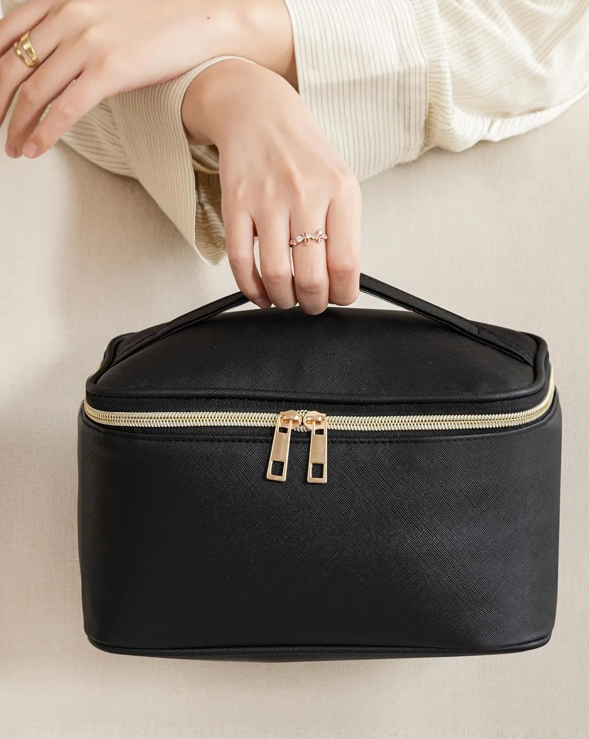 Large Travel Makeup Bag Organizer with Removable Dividers, Waterproof Leather Cosmetic Case, Black