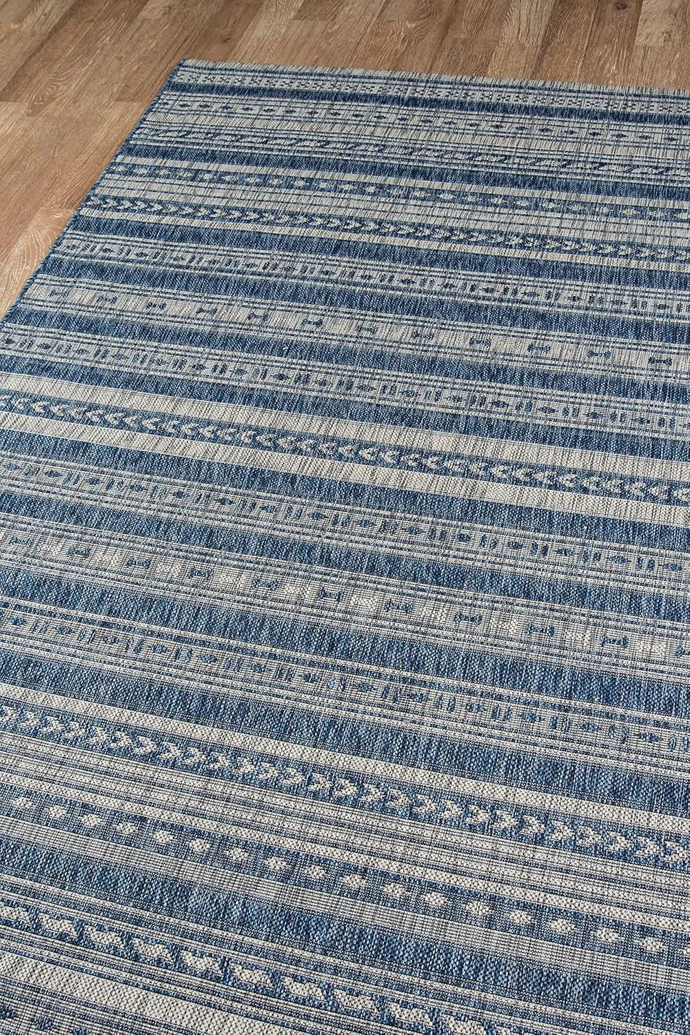 Novogratz by Momeni Villa Collection Tuscany Indoor Outdoor Blue Area Rug, 2'7" x 7'6" Runner Sized Mat for Pool, Patio, Porch, Balcony, Hallways, Kitchen, Bedroom, and Livingroom