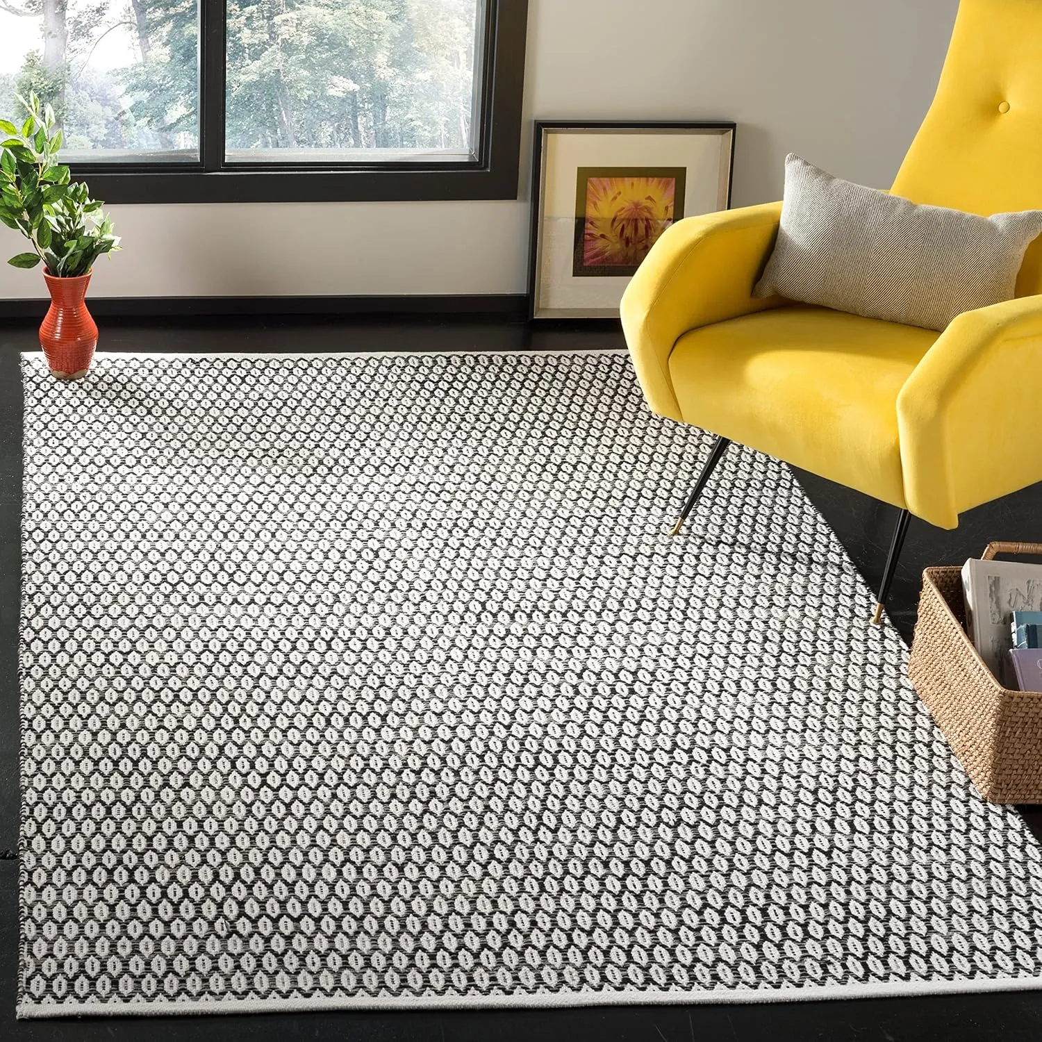 SAFAVIEH Area Rug 8x10 - Montauk Collection - Large - Beige & Ivory, Handmade Cotton, Ideal for Living Room, Bedroom, Office, Dining Space (MTK608R)
