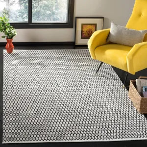 SAFAVIEH Area Rug 8x10 - Montauk Collection - Large - Black & Ivory, Handmade Cotton, Ideal for Living Room, Bedroom, Office, Dining Space (MTK608A)