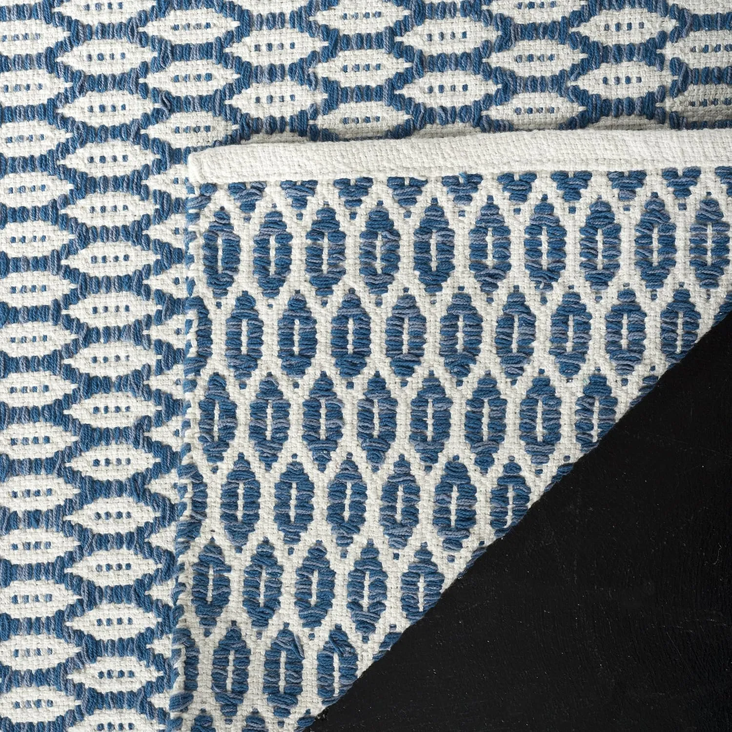 SAFAVIEH Area Rug 8x10 - Montauk Collection - Large - Blue & Ivory, Handmade Cotton, Ideal for Living Room, Bedroom, Office, Dining Space (MTK608B)
