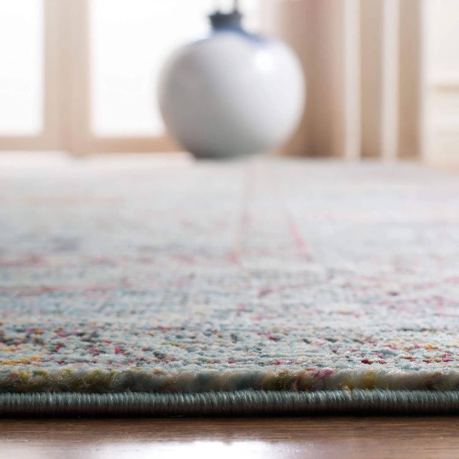 SAFAVIEH Luxor Collection Area Rug - 6'7" Square, Turquoise & Aqua, Handmade Boho Chic Oriental, Ideal for High Traffic Areas in Living Room, Bedroom (LUX330K)