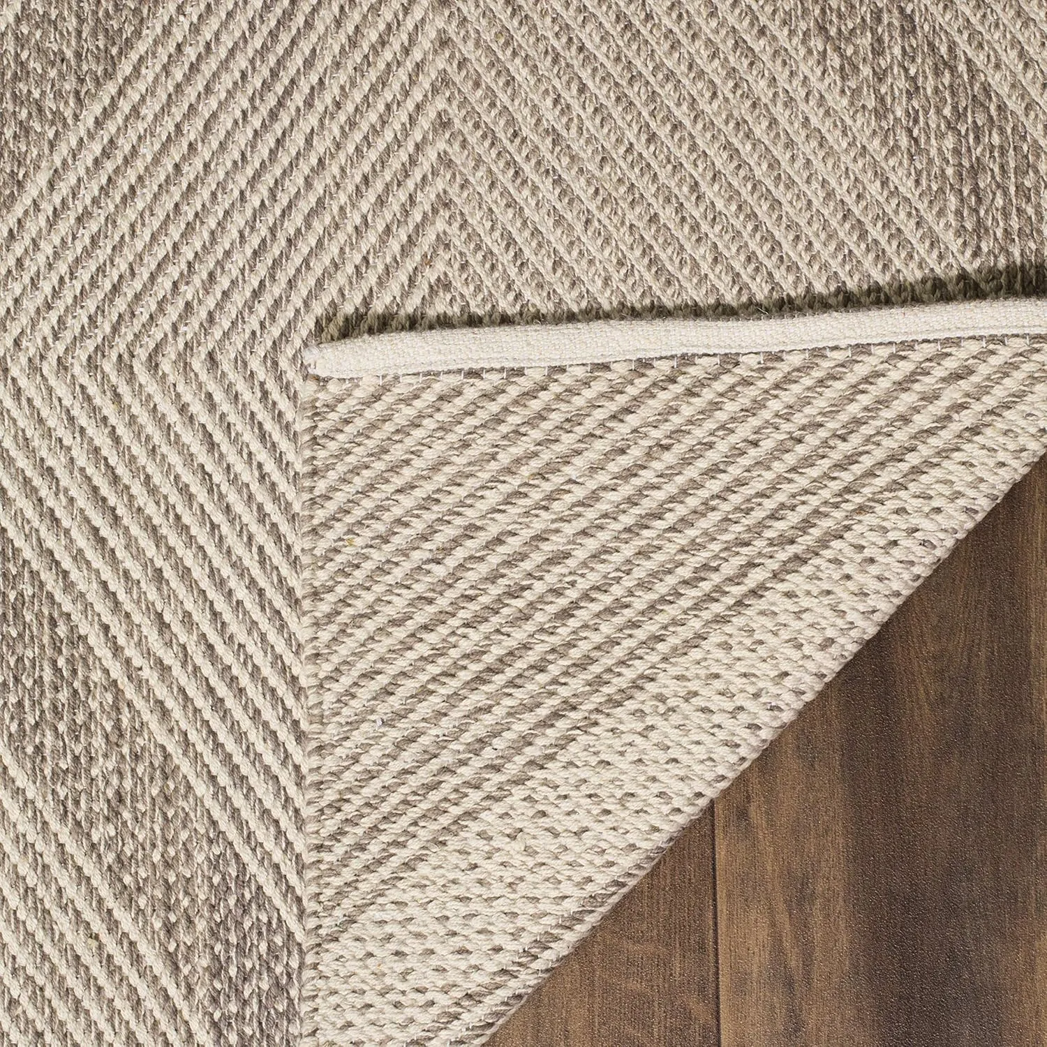 SAFAVIEH Montauk Collection Area Rug - 9' x 12', Grey, Handmade Cotton, Ideal for High Traffic Areas in Living Room, Bedroom (MTK821A)
