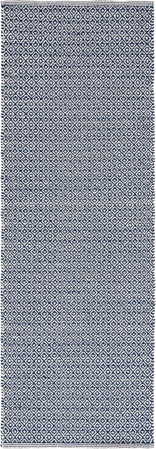 SAFAVIEH Montauk Collection Runner Rug - 2'3" x 7', Ivory & Navy, Handmade Cotton, Ideal for High Traffic Areas in Living Room, Bedroom (MTK717H)