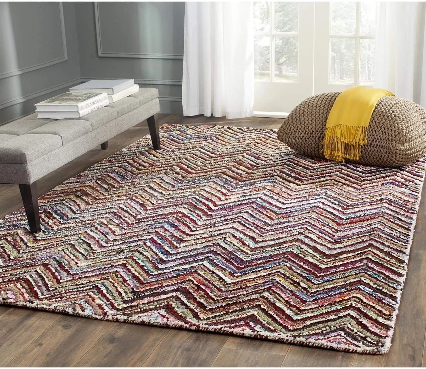 SAFAVIEH Nantucket Collection 8' Square Multi NAN311A Handmade Boho Chevron Cotton Area Rug