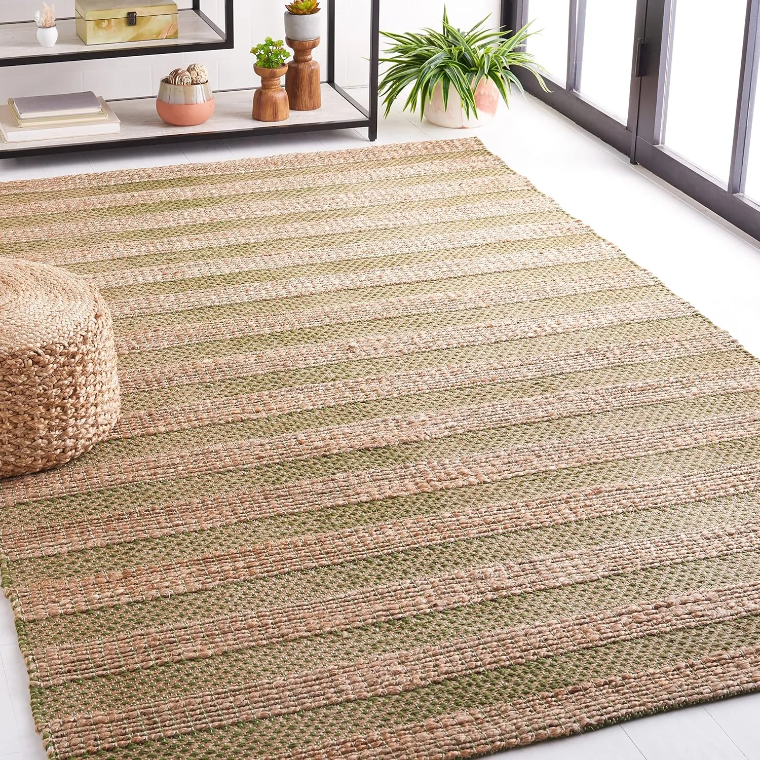 SAFAVIEH Natural Fiber Collection Area Rug - 8' x 10', Green & Natural, Handmade Boho Farmhouse Rustic Jute & Cotton Jute, Ideal for High Traffic Areas in Living Room, Bedroom (NFB654Y)