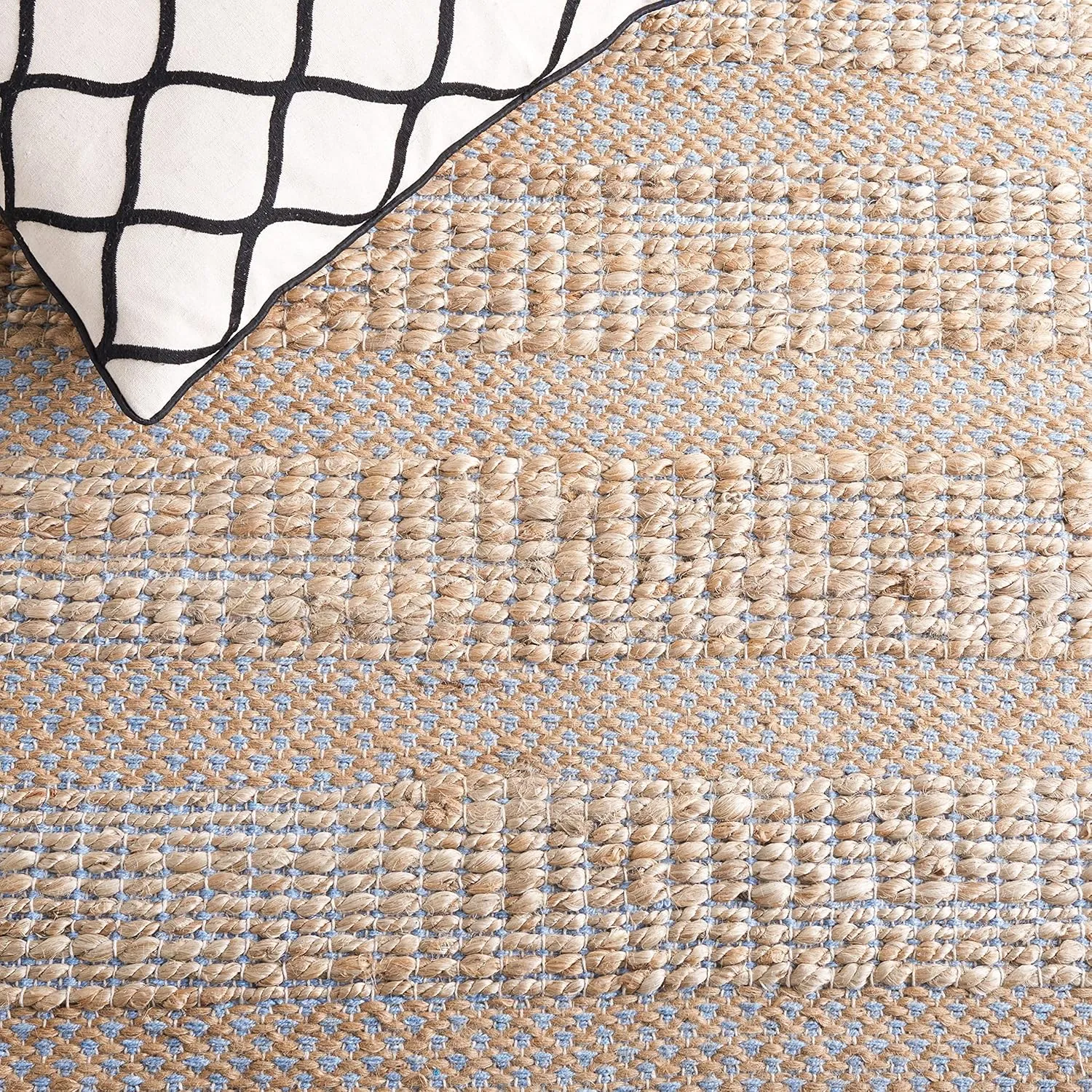 SAFAVIEH Natural Fiber Collection Area Rug - 8' x 10', Light Blue & Natural, Handmade Boho Farmhouse Rustic Jute & Cotton Jute, Ideal for High Traffic Areas in Living Room, Bedroom (NFB654M)