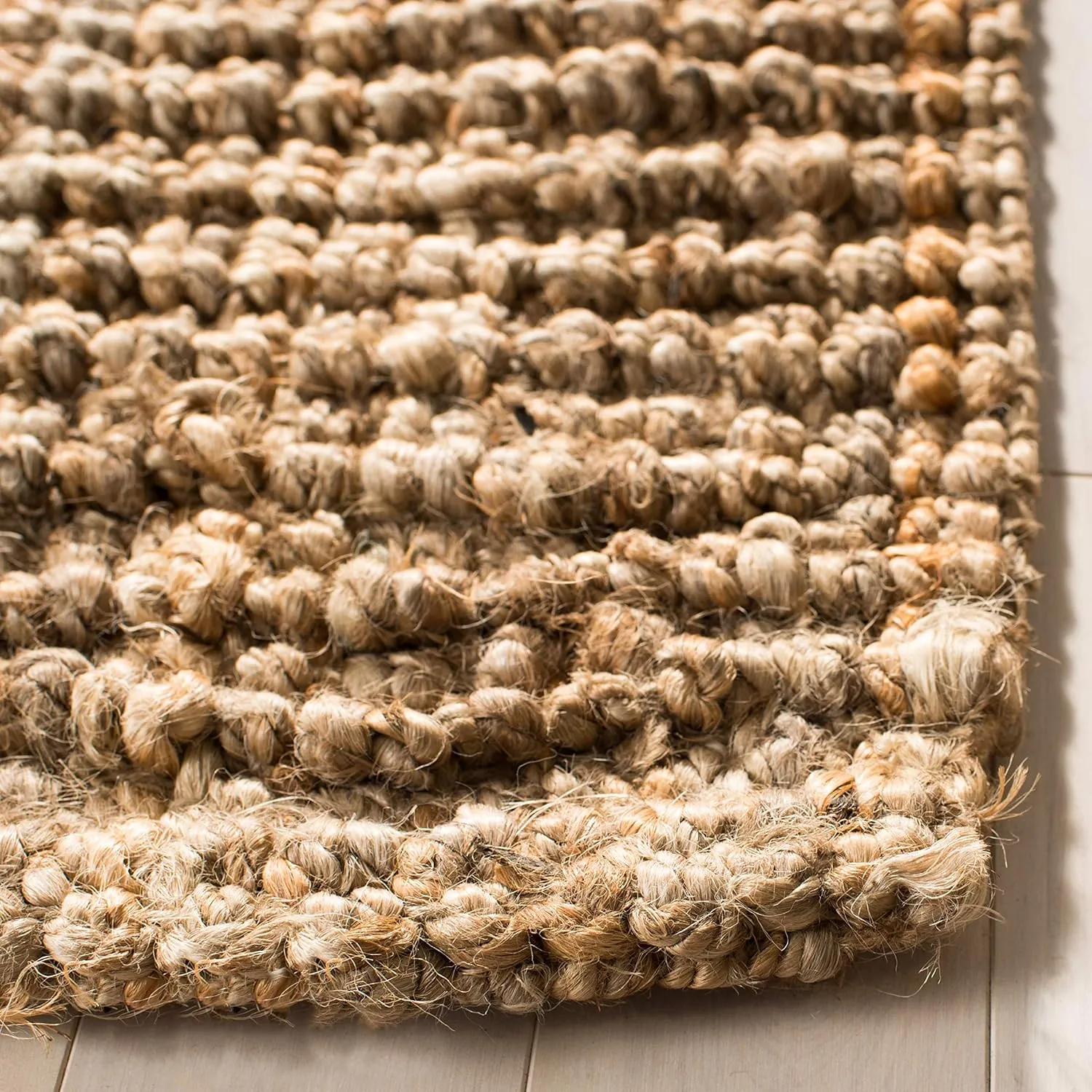 SAFAVIEH Natural Fiber Collection Area Rug - 8' x 10', Natural, Handmade Chunky Textured Jute 0.75-inch Thick, Ideal for High Traffic Areas in Living Room, Bedroom (NF447A)