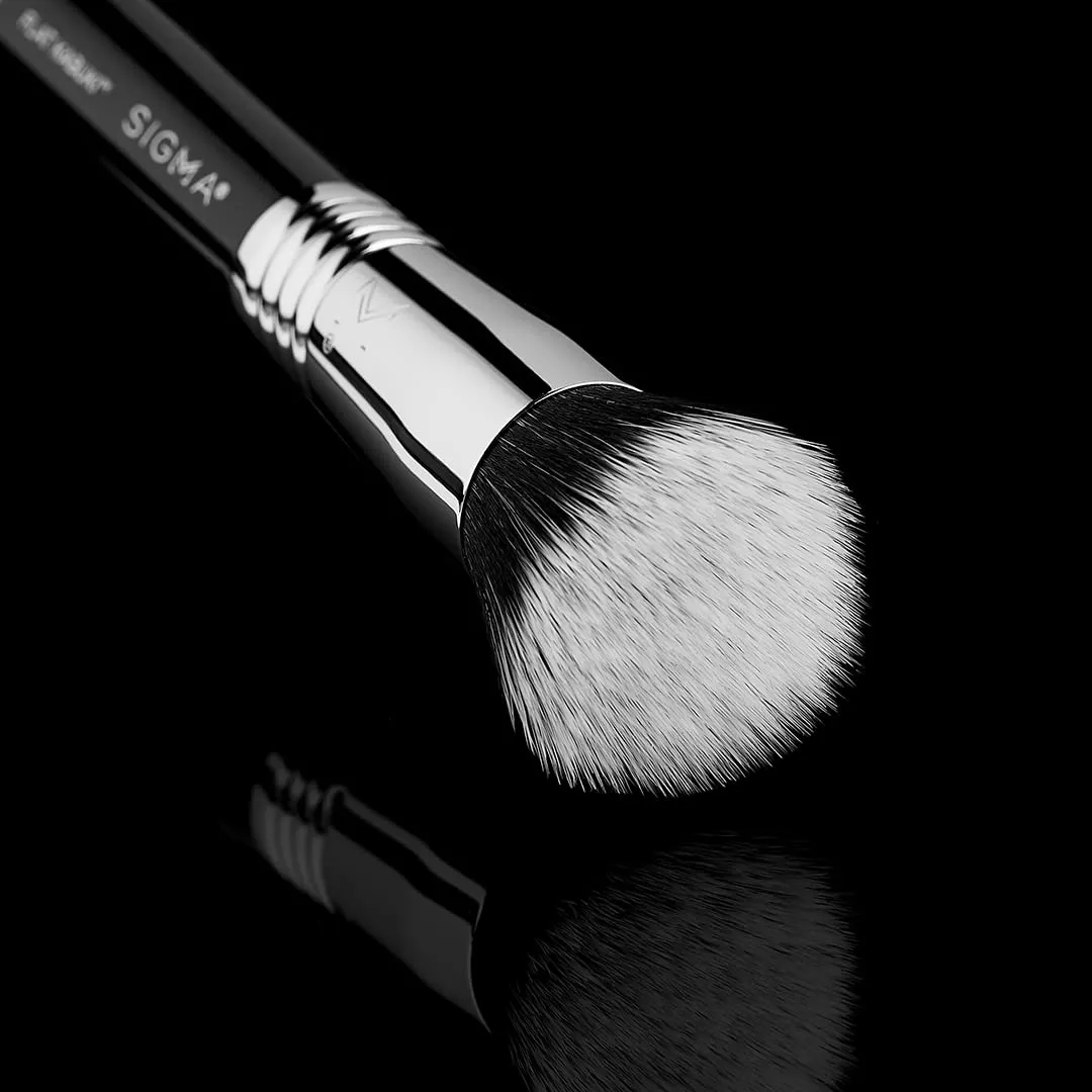 Sigma Beauty F80 Air Flat Kabuki Brush – Flat Top Kabuki Foundation Brush with Premium Synthetic Fibers for Evenly Blending and Buffing Foundation, Compatible with Liquid & Cream Makeup Product