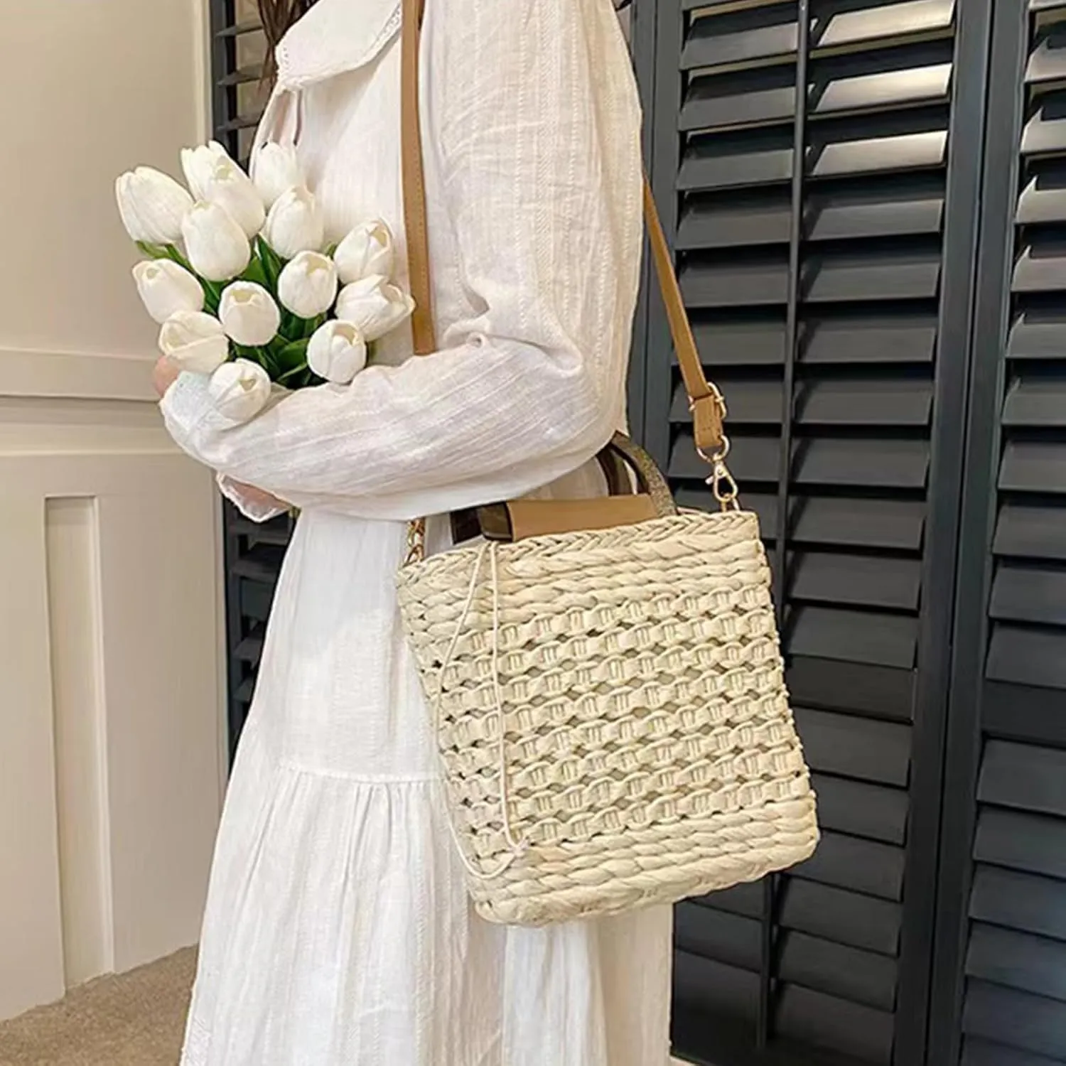 Small Straw Tote Bag for Women,Summer Beach Crossbody Shoulder Handbag,Hand-woven Rattan Clutch Purse for Vacation