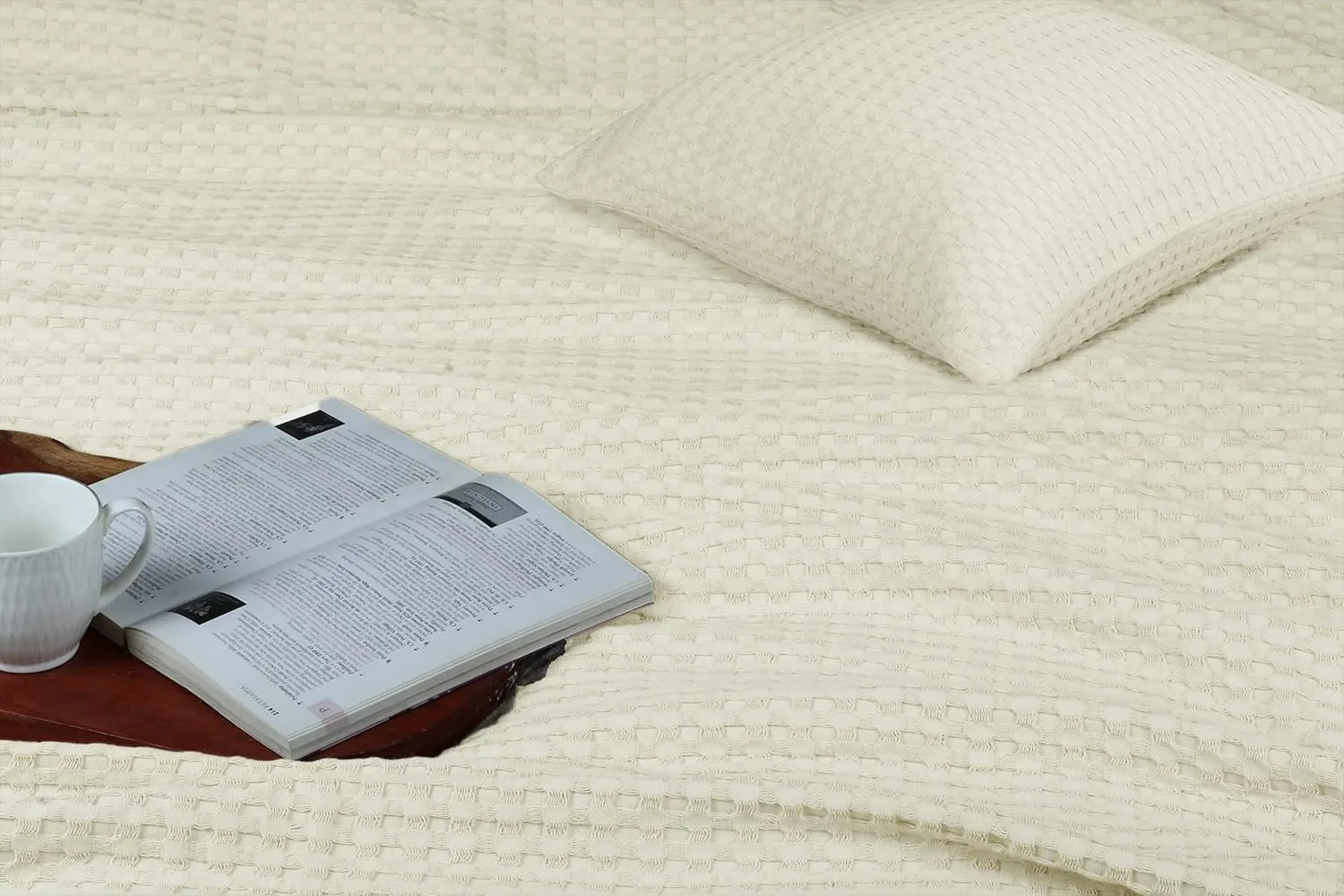 Tex Trend 100% Cotton Blanket Queen Size for Bed - Waffle Weave Fall Blanket, Lightweight and Breathable Soft Woven Blanket for All Seasons, Ivory, 90x90 Inches