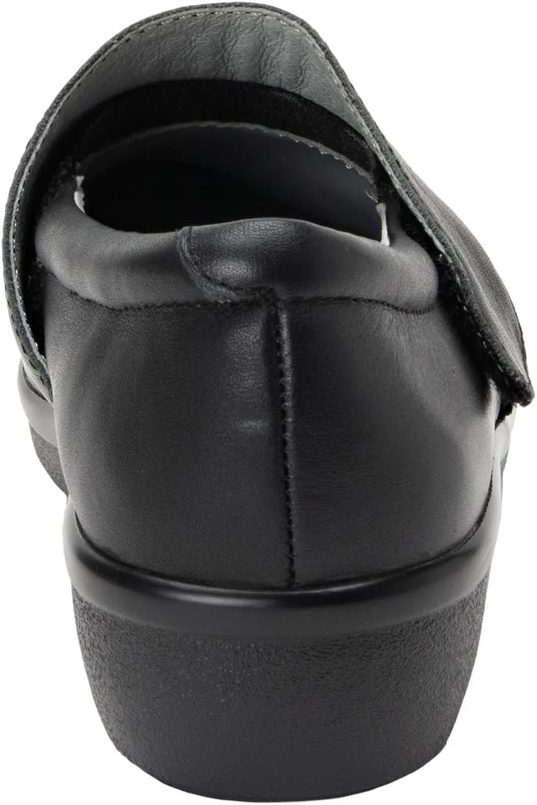 TRAQ by Alegria Qin Womens Smart Walking Shoe