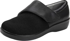 TRAQ by Alegria Qin Womens Smart Walking Shoe