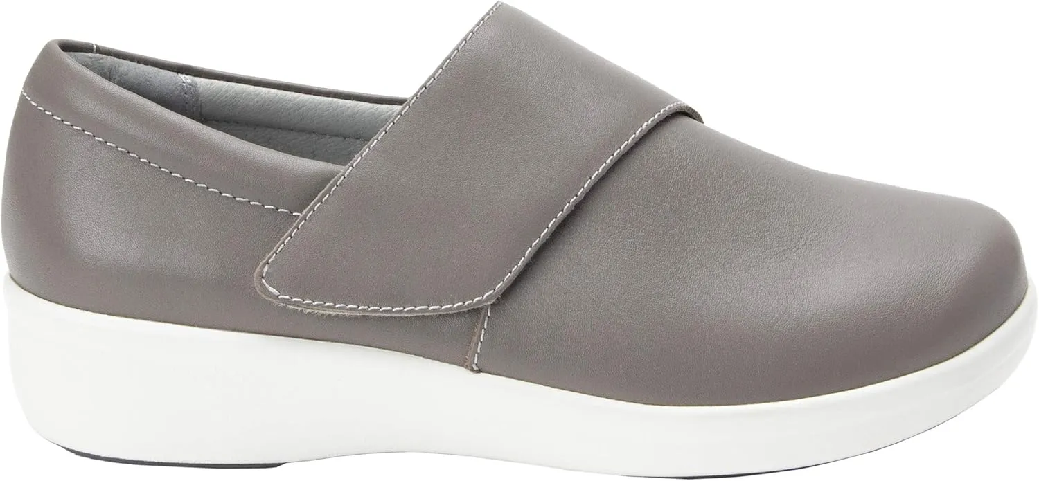 TRAQ by Alegria Qin Womens Smart Walking Shoe