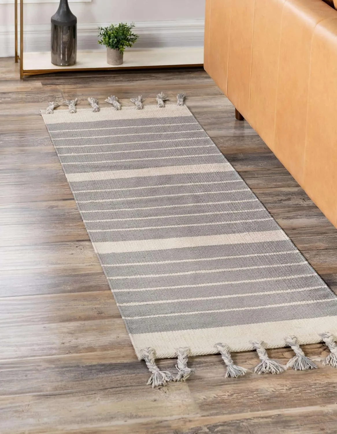 Unique Loom Chindi Cotton Collection Area Rug - Sophie (2' 2" x 6' 1" Runner, Gray and White)