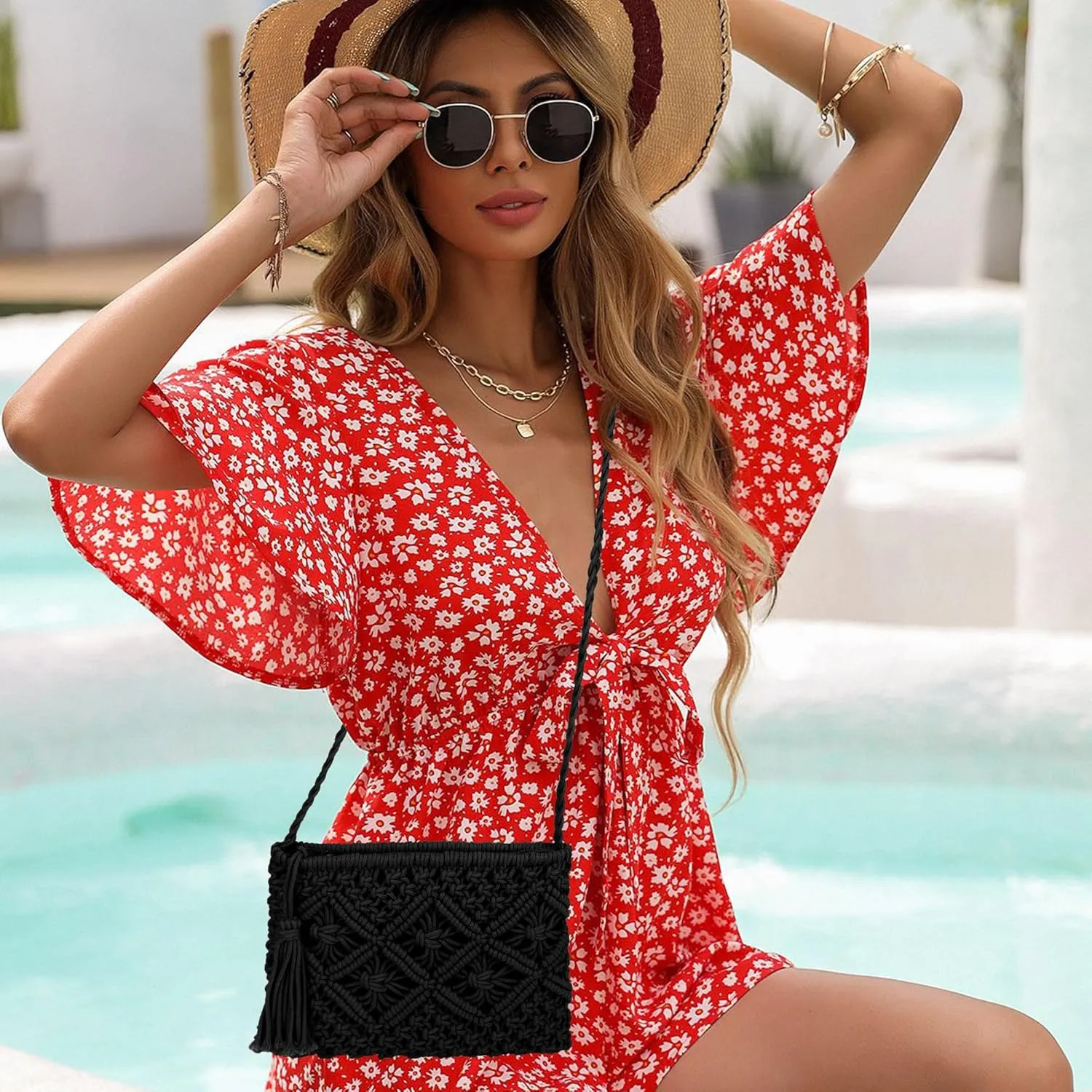 Women Crochet Shoulder Bag Handmade Woven Beach Crossbody Handbag Satchel Purse with Tassel for Summer