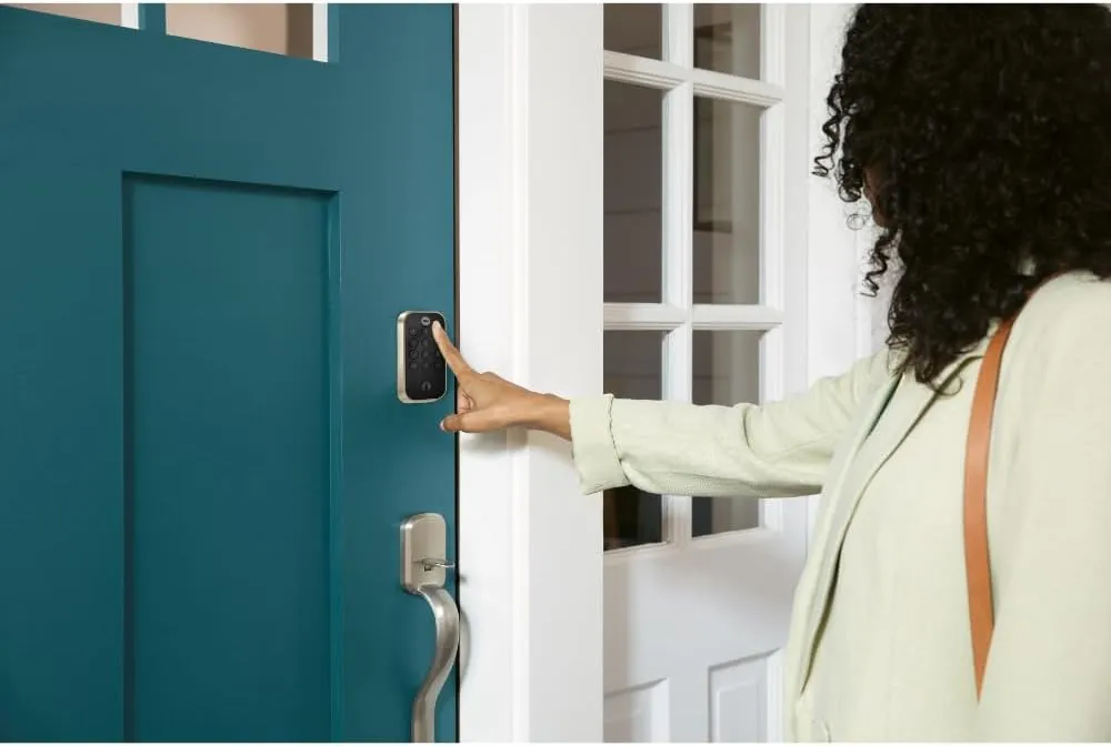 Yale Assure Lock 2 Touch Deadbolt, Satin Nickel Key-Free Smart Entry Door Lock with Bluetooth Connected Keypad and Fingerprint Scanner for Code Entry (No Wi-Fi), YRD430-F-BLE-619