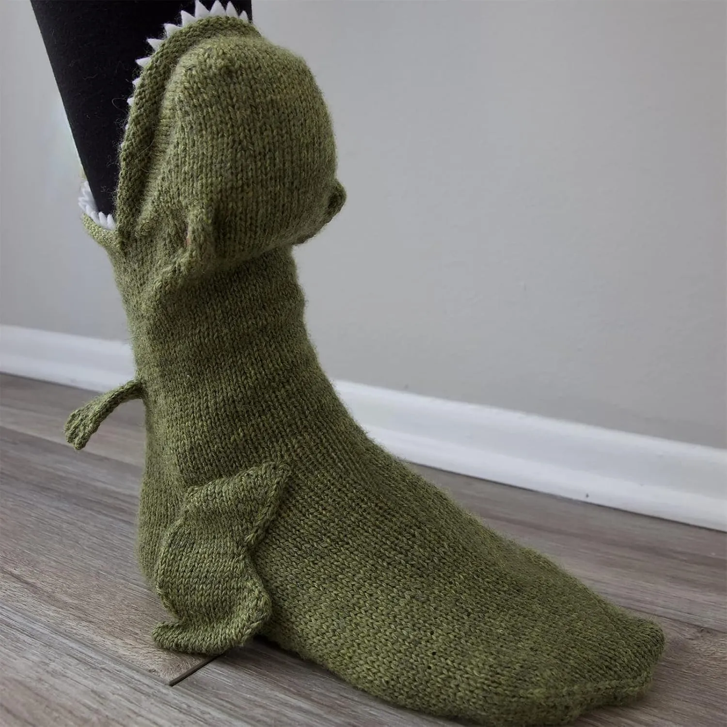 Yuemengxuan Knitted Crocodile Socks 3D Animal Socks Novelty Knitting Shark Fish Socks Fun Christmas Gift to Kids Adults