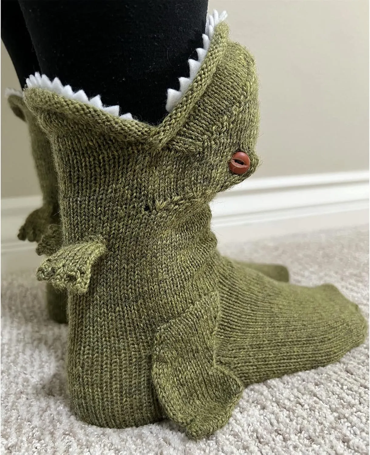 Yuemengxuan Knitted Crocodile Socks 3D Animal Socks Novelty Knitting Shark Fish Socks Fun Christmas Gift to Kids Adults